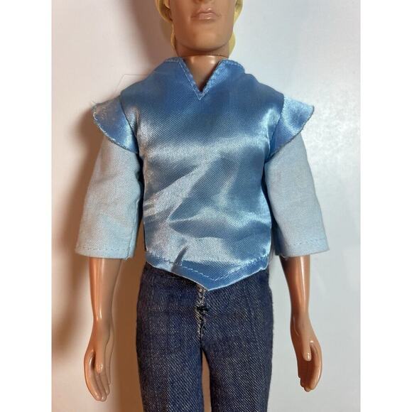 Disney Store Captain John Smith Classic Doll 12" - Picture 4 of 8